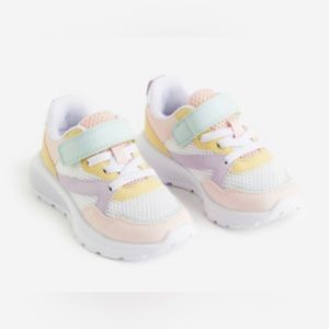 H&M toddler sneakers GUC